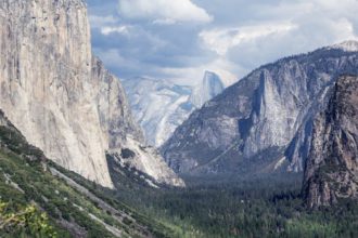 Discover Yosemite National Park, United States, spectacular waterfalls, rock formations, hiking